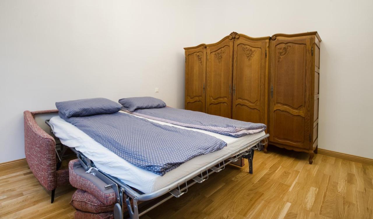 Tiltu 5 Studio Klaipeda Luaran gambar